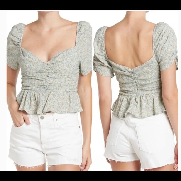 ASTR The Label SMALL ditsy floral SWEETHEART NECKLINE BNWT - Picture 4 of 4